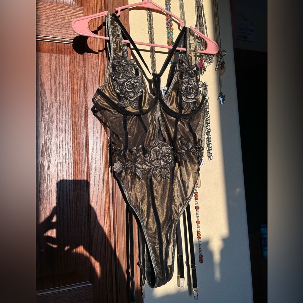 Lingerie w/ Rose Accents & Thigh Garters